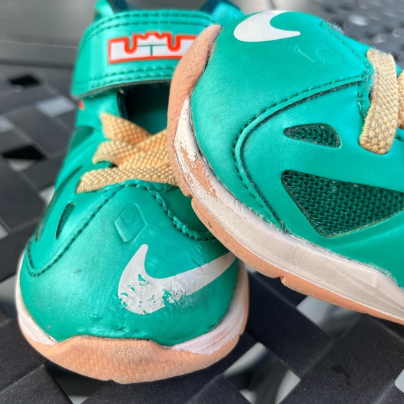 Nike LeBron James X, toddler, 5C - Picture 7 of 7